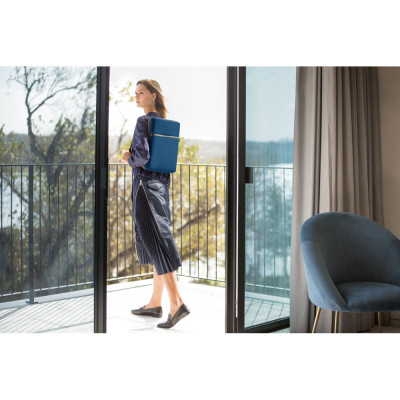 URBAN BACKPACK. Mochila portátil 14'' em soft shell e tarpaulin